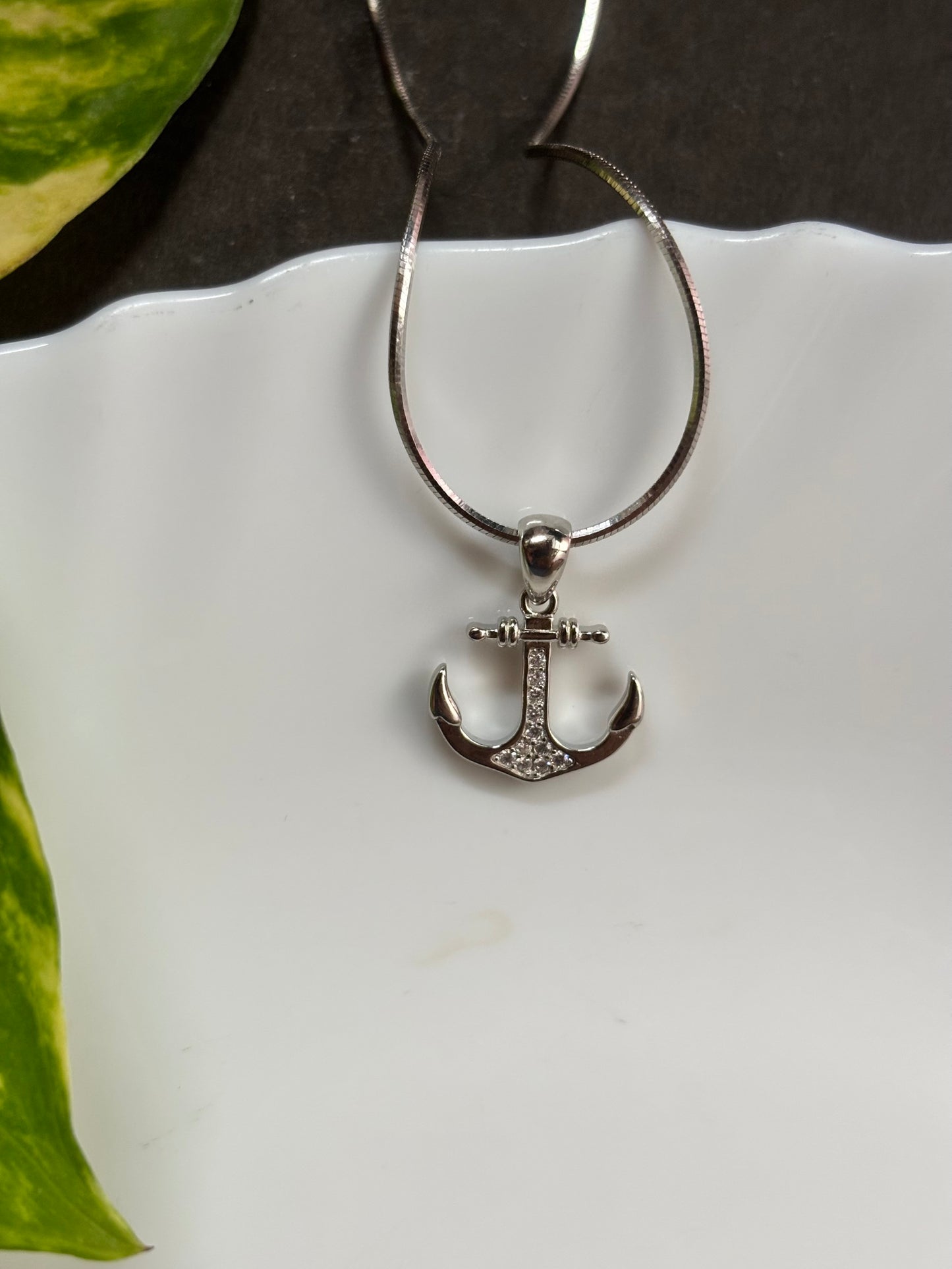 Symbol of Hope: 925 Silver Anchor Pendant with Chain