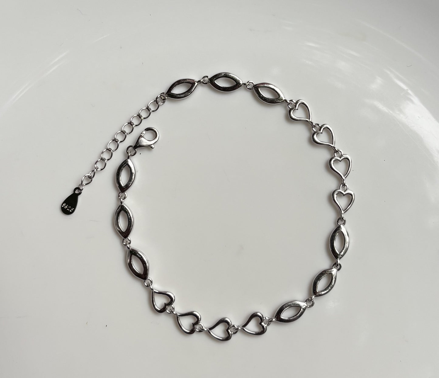 Everlasting Love: 925 Silver Heart Link Bracelet