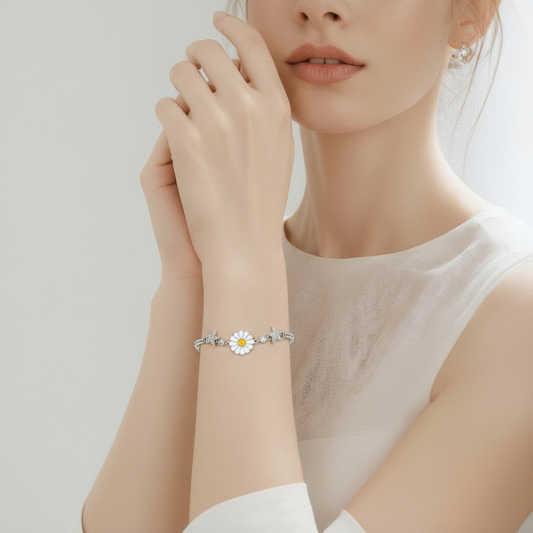 Nature's Bloom: 925 Silver Flower Chain Bracelet
