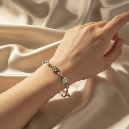 Everlasting Love: 925 Silver Bracelet
